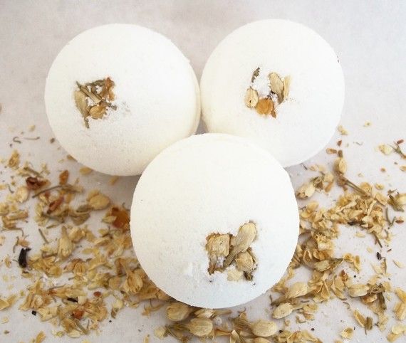 Jasmine Honeysuckle Bath Bomb (FREE SHIPPING!)